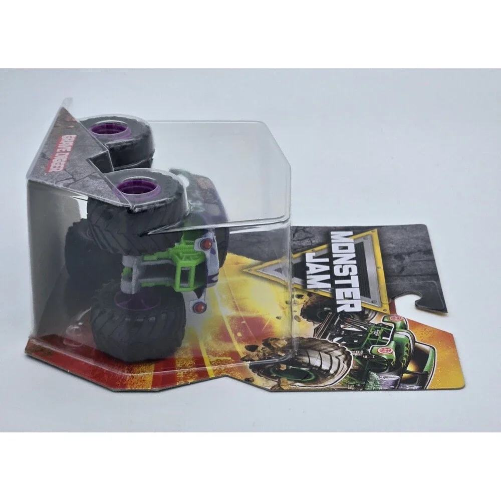 Spin Master Monster Jam Grave Digger 2025‎ Series 1 Purple 1:64 Diecast Truck